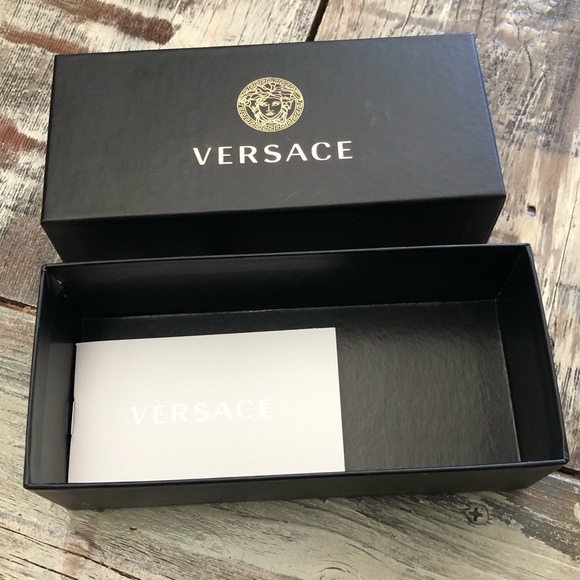Versace sunglasses - Picture 4 of 8